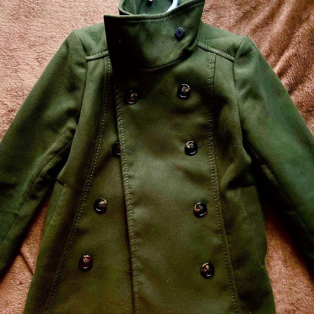 Slim fit Pea Coat. Military Green